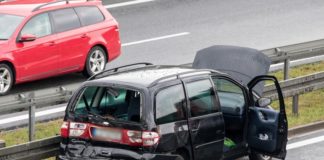 Wypadek na autostradzie A4 w Damienicach. 4-latka trafiła do szpitala – ZDJĘCIA