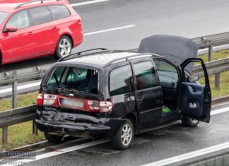 Wypadek na autostradzie A4 w Damienicach. 4-latka trafiła do szpitala – ZDJĘCIA