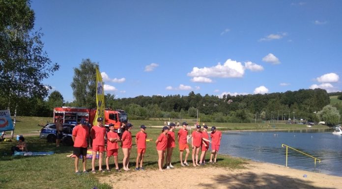 Zalew w Łapanowie i akcja „Kręci mnie bezpieczeństwo nad wodą”