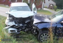 Czołowe zderzenie w Bytomsku. Dwie osoby ranne