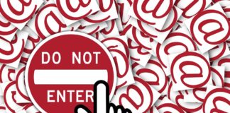 Uwaga na oszustów podszywających się pod ZUS