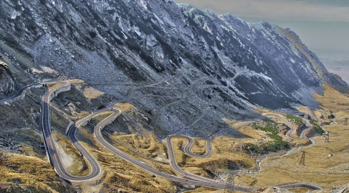 Muzealna Akademia Historyczna: Droga Transfogaraska i zamek Draculi