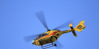 Łapanów. 16-latek podczas imprezy skoczył z tarasu