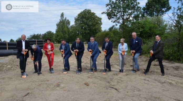 Ruszyła rozbudowa drogi biegnącej przez trzy gminy. Koszt to prawie 5 mln zł