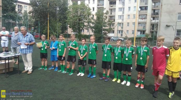 Piłka nożna: Zespół MOSiR-u mistrzem Powiatu Bocheńskiego