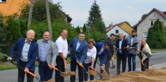 Drwinia. Ruszyła rozbudowa drogi powiatowej. Inwestycja za 3,8 mln zł