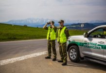 Kierowca miał 2 promile. Popijał jadąc już od granicy niemiecko-polskiej