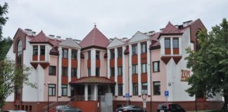 ZUS prosi klientów o ograniczenie wizyt w placówkach