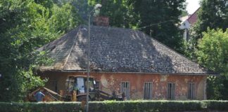 Miasto nadal chce kupić działkę przy ZUS-ie. Ma tam powstać parking