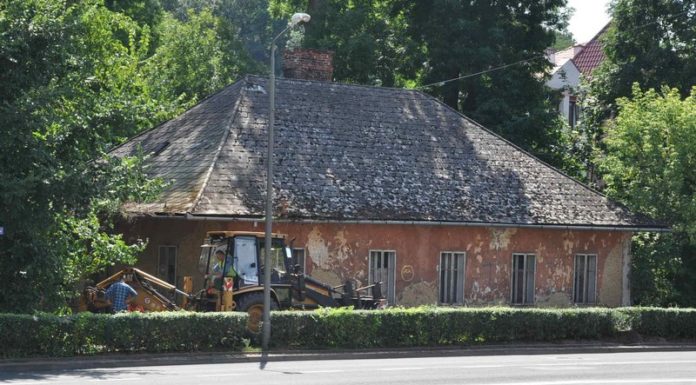 Miasto nadal chce kupić działkę przy ZUS-ie. Ma tam powstać parking