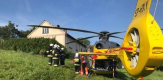 Wypadek w gminie Trzciana: Ciągnik przejechał po 53-latku – ZDJĘCIA