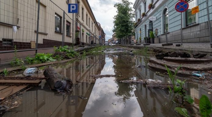 Archeologiczne zabytki po raz kolejny pod wodą – ZDJĘCIA