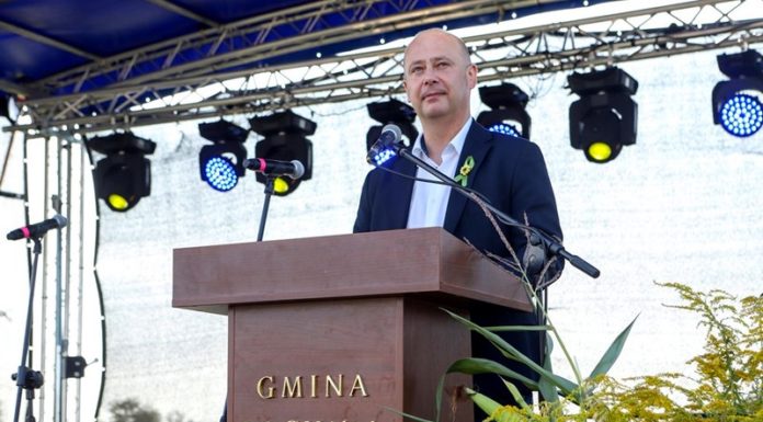 Wybory. Jacek Pająk: „Koledzy z list PiS zagłosują zawsze jak matka partia każe”