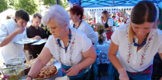 Jarmark Wiśnickie Specjały i Festiwal Kapel Weselnych – ZDJĘCIA