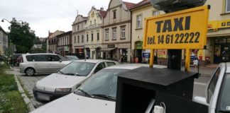 Bochnia. Zmiany wokół Rynku. Parking od południowej strony to teraz postój taksówek