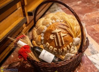 Święto Plonów w Bochni. Wieńce dożynkowe to prawdziwe dzieła sztuki – ZDJĘCIA