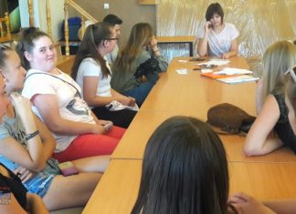 „30 lat wolności”. Fotograficzne warsztaty młodzieży z Cikowic