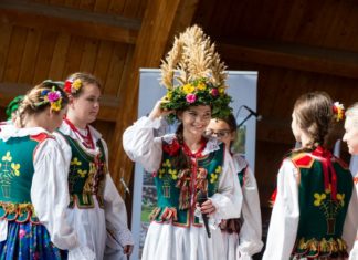 Już w niedzielę na Uzborni zagości folklor i pyszne jedzenie