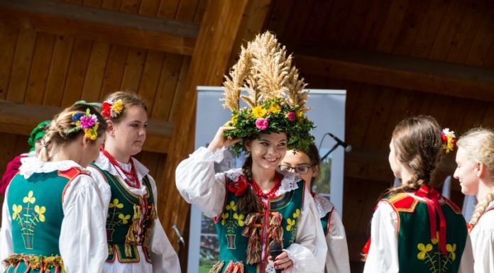 Już w niedzielę na Uzborni zagości folklor i pyszne jedzenie