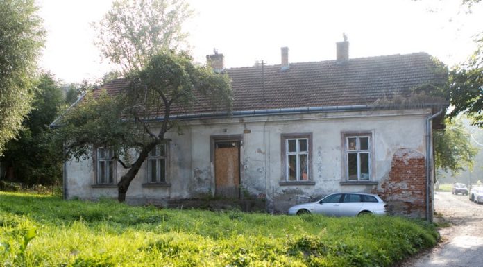 Będzie duży parking w centrum? Budynek przy ul. Sądeckiej do rozbiórki