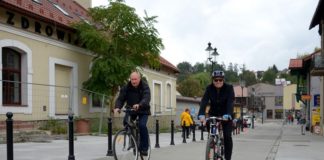 Tydzień mobilności w Bochni. Burmistrz i zastępca na rowerach – ZDJĘCIA
