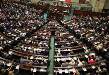 „Lex TVN”. Jak głosowali nasi posłowie?