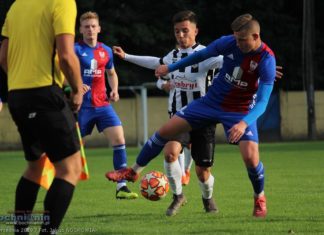 Piłka Nożna. BKS górą w meczu na szczycie