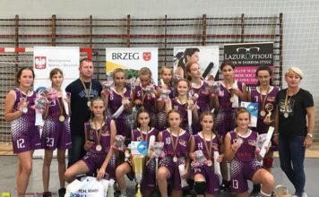 Koszykówka: Zespół U13 MOSiR Bochnia wygrał turniej w Brzegu