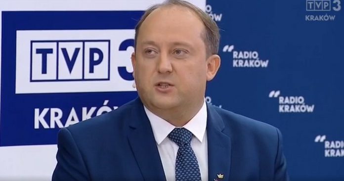 Wybory. Kandydat z Bochni zbulwersował współuczestników debaty. Mówił o „homosiach” i „zboczeńcach”