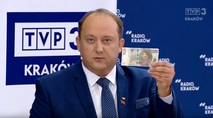 Radosław Macoń (Konfederacja): To jest 500 zł – symbol rządu, który kłamie, że nam coś daje