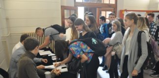 „Młodzi głosują”. Wyniki prawyborów w bocheńskich szkołach