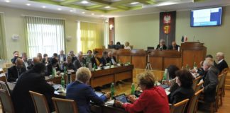 Bochnia. Przegłosowano zmiany w budżecie. Są pieniądze na remont „Orlika”