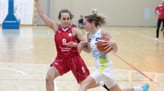 2. liga koszykówki. Czwarte zwycięstwo! Niepokonane bochnianki liderem tabeli