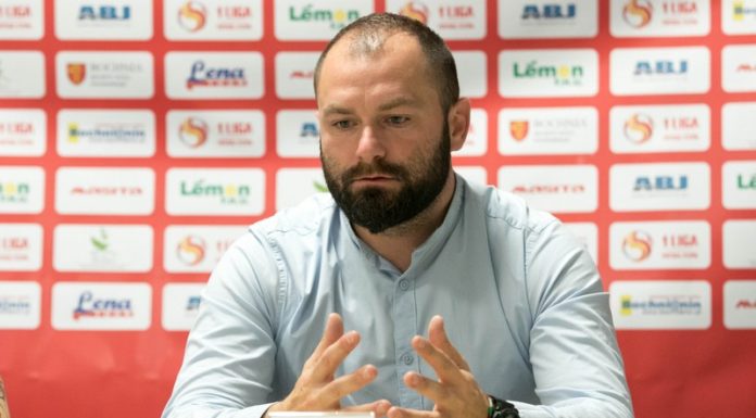 Futsal. Trener BSF: „Chcemy się rozwijać i być coraz lepsi, ale na to potrzeba czasu” – WYWIAD