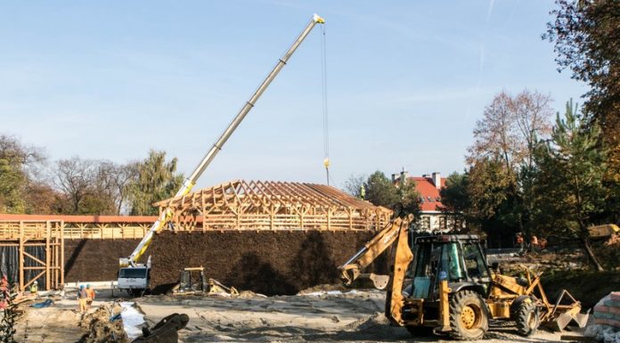 Tężnia w Bochni. Spacer po placu budowy – WIDEO