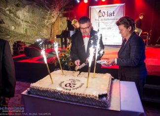 20 lat Powiatu Bocheńskiego. Medale, podziękowania i recital – ZDJĘCIA