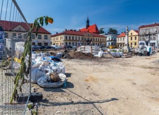 Burmistrz Stefan Kolawiński: „Ubolewam, że rynek jest w takim stanie”