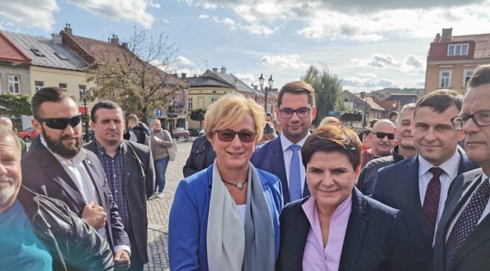 Beata Szydło wspierała w Brzesku kandydatów PiS