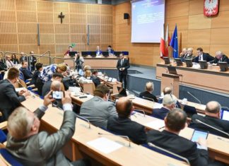 Sejmik Małopolski. Ślubowanie Piotra Dziurdzi za 2 tygodnie