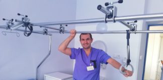 Zoperowali kciuk – kolejna nowatorska operacja ortopedyczna w Brzesku