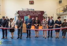Jodłówka. Otwarto nowoczesną salę sportową i boisko – ZDJĘCIA