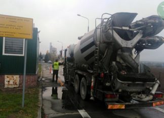 Dębno. Betoniarka za ciężka o 5 ton