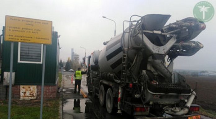 Dębno. Betoniarka za ciężka o 5 ton