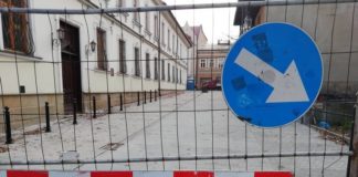 Rewitalizacja centrum Bochni. Radny Kosturkiewicz oczekuje kar dla wykonawcy za opóźnienia