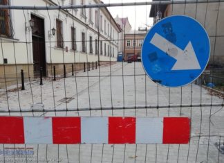 Rewitalizacja centrum Bochni. Radny Kosturkiewicz oczekuje kar dla wykonawcy za opóźnienia