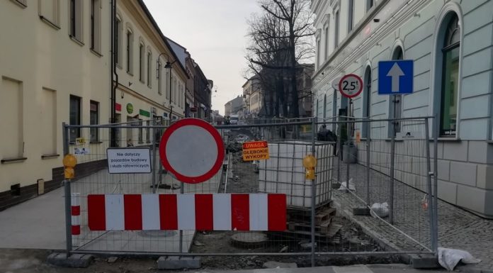 Rewitalizacja. Burmistrz o pl. św. Kingi: „Trudno mi powiedzieć, kiedy to skończymy”