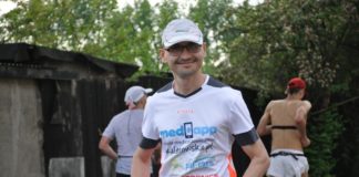 Przebiegnie aż 105 km dla chorego Filipa Kamyczka, rozda swoje medale. Nietypowa akcja pomocy