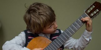 Bochnia. Koncert uczniów szkoły muzycznej z Mikluszowic – ZDJĘCIA