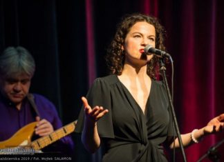 Zaduszki Muzyczne w kinie Regis. Koncert Agnieszki Grochowicz – ZDJĘCIA