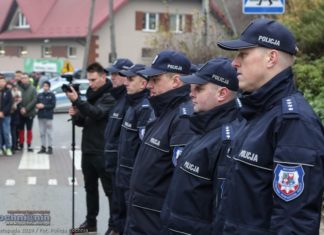 Otwarto posterunek policji w Trzcianie. Będzie obsługiwał też Żegocinę i Łapanów – ZDJĘCIA